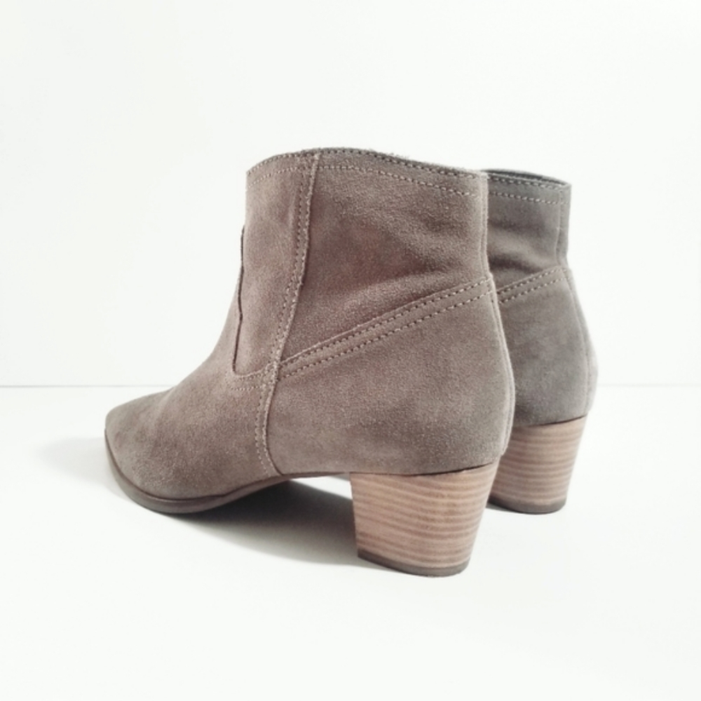 ANTHROPOLOGIE SEYCHELLS Represent Taupe Suede Ankle Boots Pointy Booties 10 - Picture 6 of 15